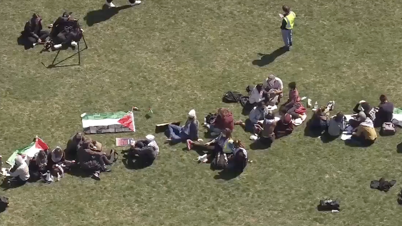 Εντείνονται οι φοιτητικές διαμαρτυρίες στις ΗΠΑ για τον πόλεμο...