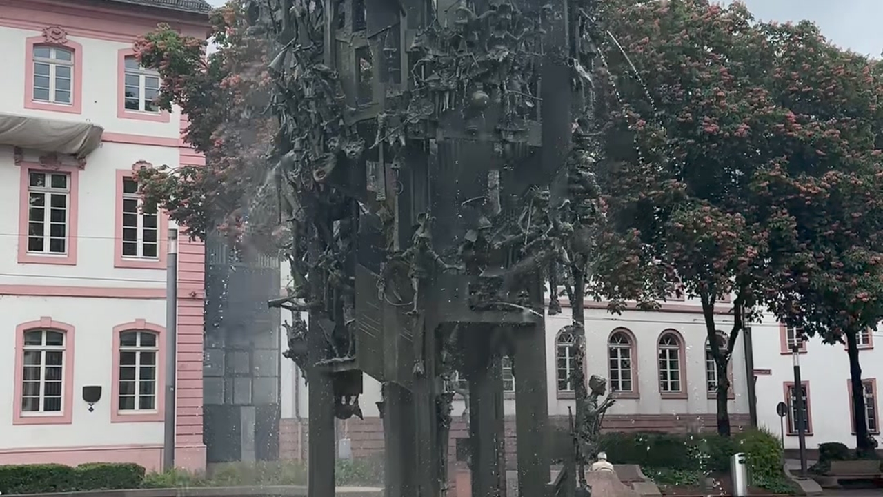 Το συντριβάνι του καρναβαλιού