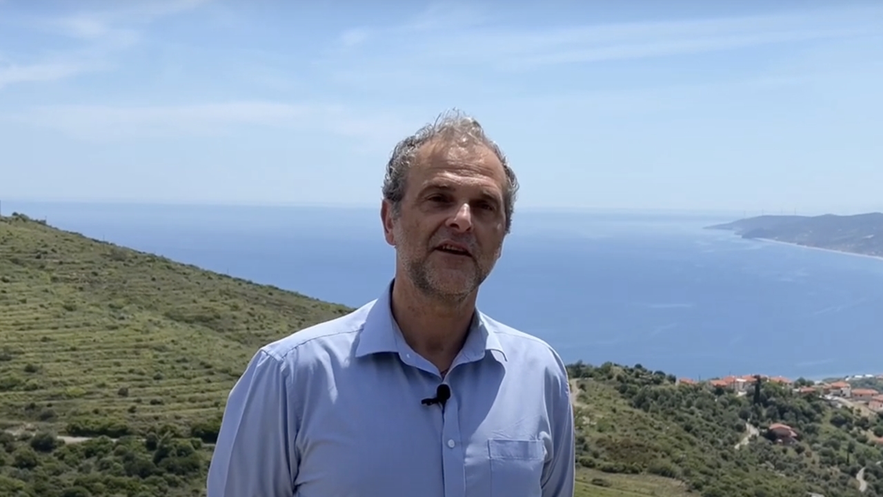 «ΟΧΙ» στα θαλάσσια αιολικά πάρκα στην Κύμη - Μιλά ο περιβαλλοντολόγος...