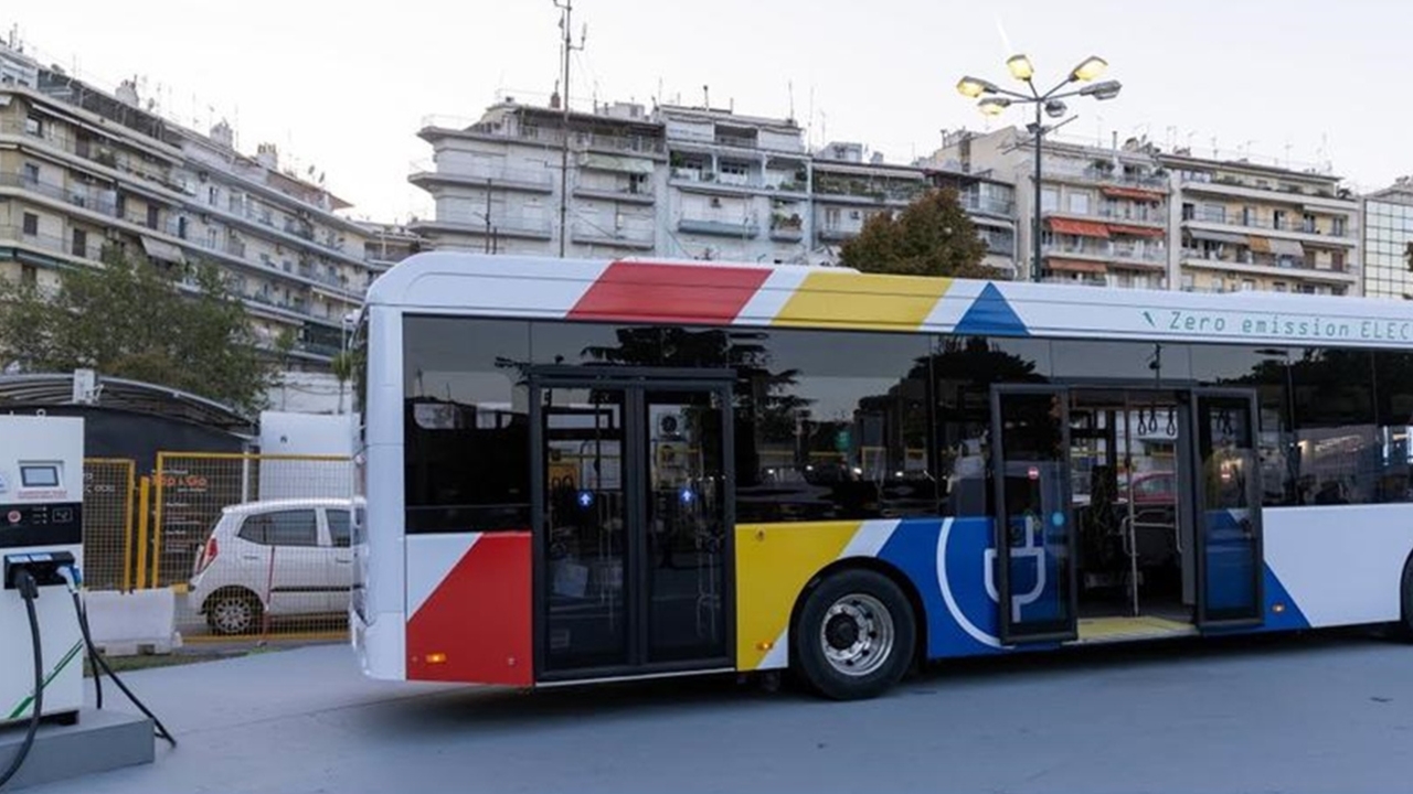 «Πρεμιέρα» τη Δευτέρα για τα ηλεκτρικά λεωφορεία του ΟΑΣΘ