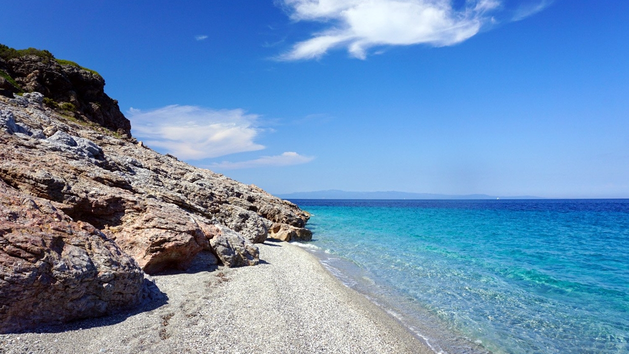 Σαράντα επιπλέον παραλίες εντάσσονται στη λίστα των «Απάτητων...