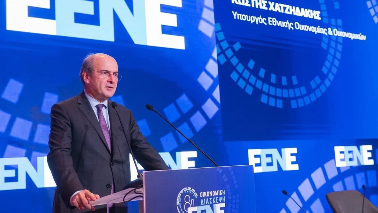 Κωστής Χατζηδάκης: “Μύθος η αποβιομηχανοποίηση της χώρας - Θα...