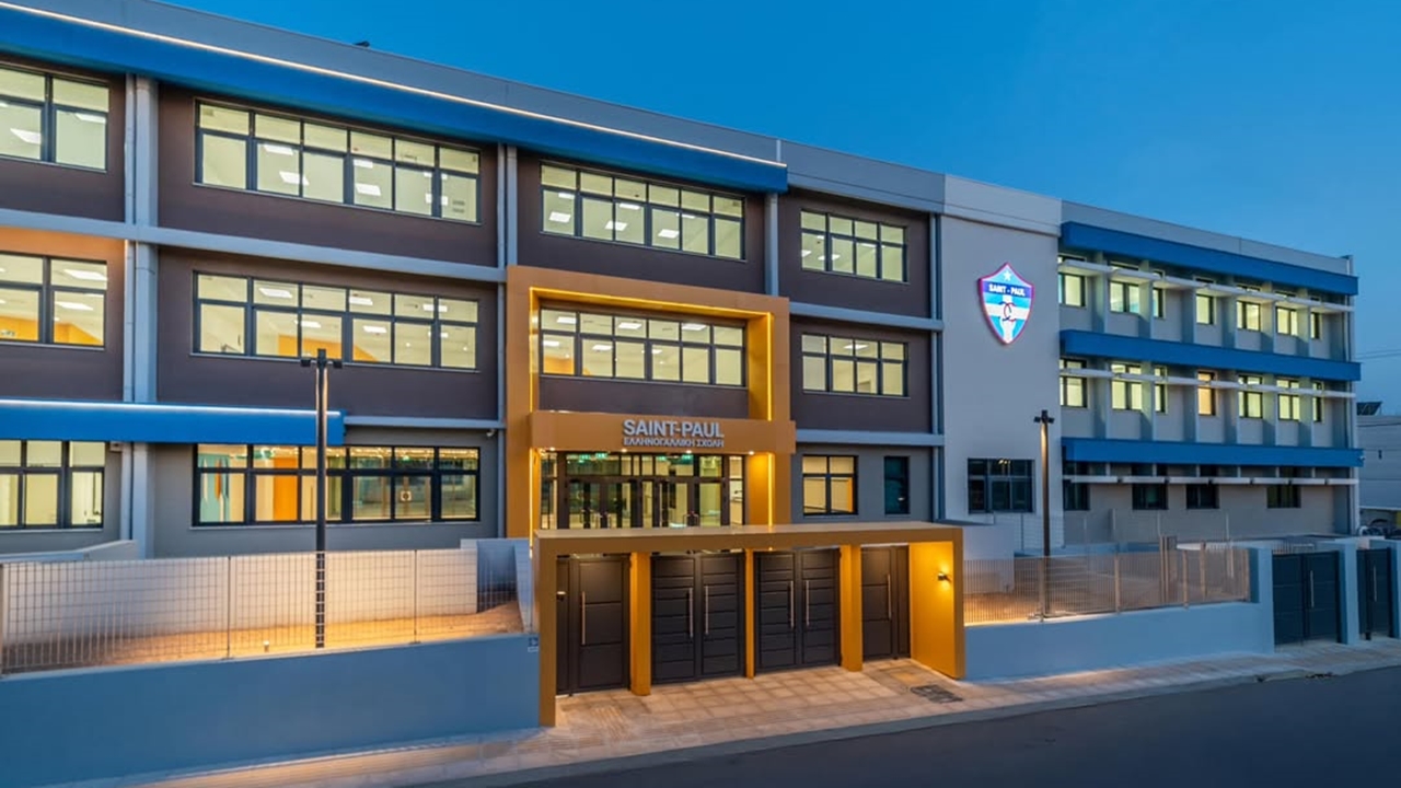 Με λαμπρότητα τελέστηκαν τα εγκαίνια της Ελληνογαλλικής Σχολής...