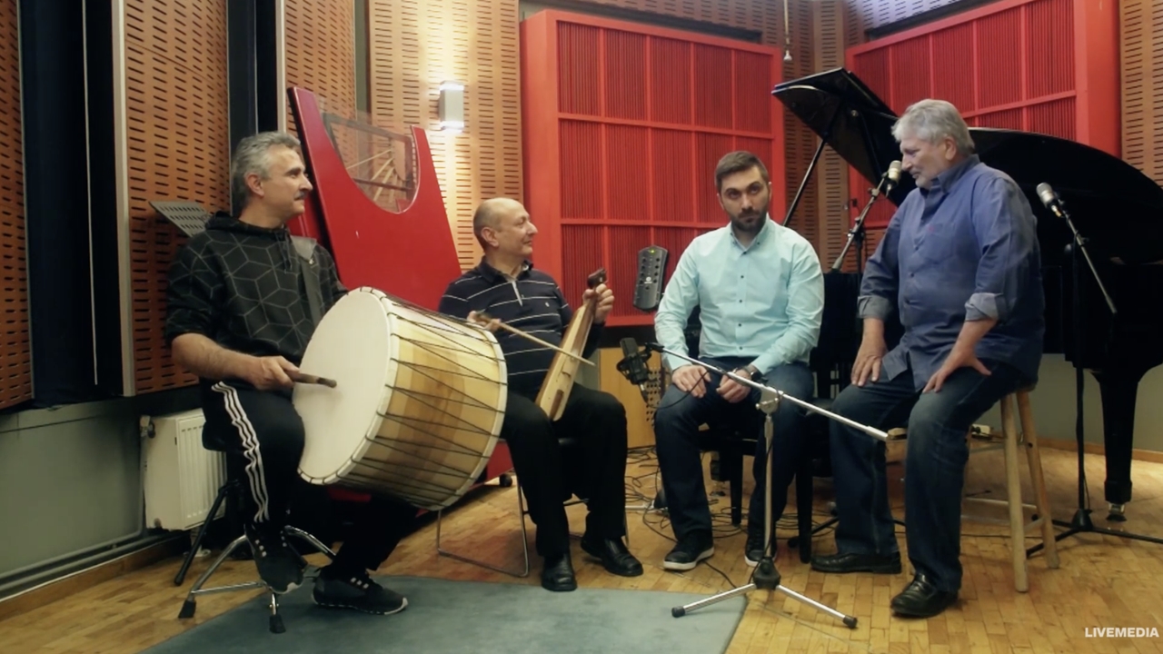 Η ηχογράφηση του Livemedia για το ντοκιμαντέρ 