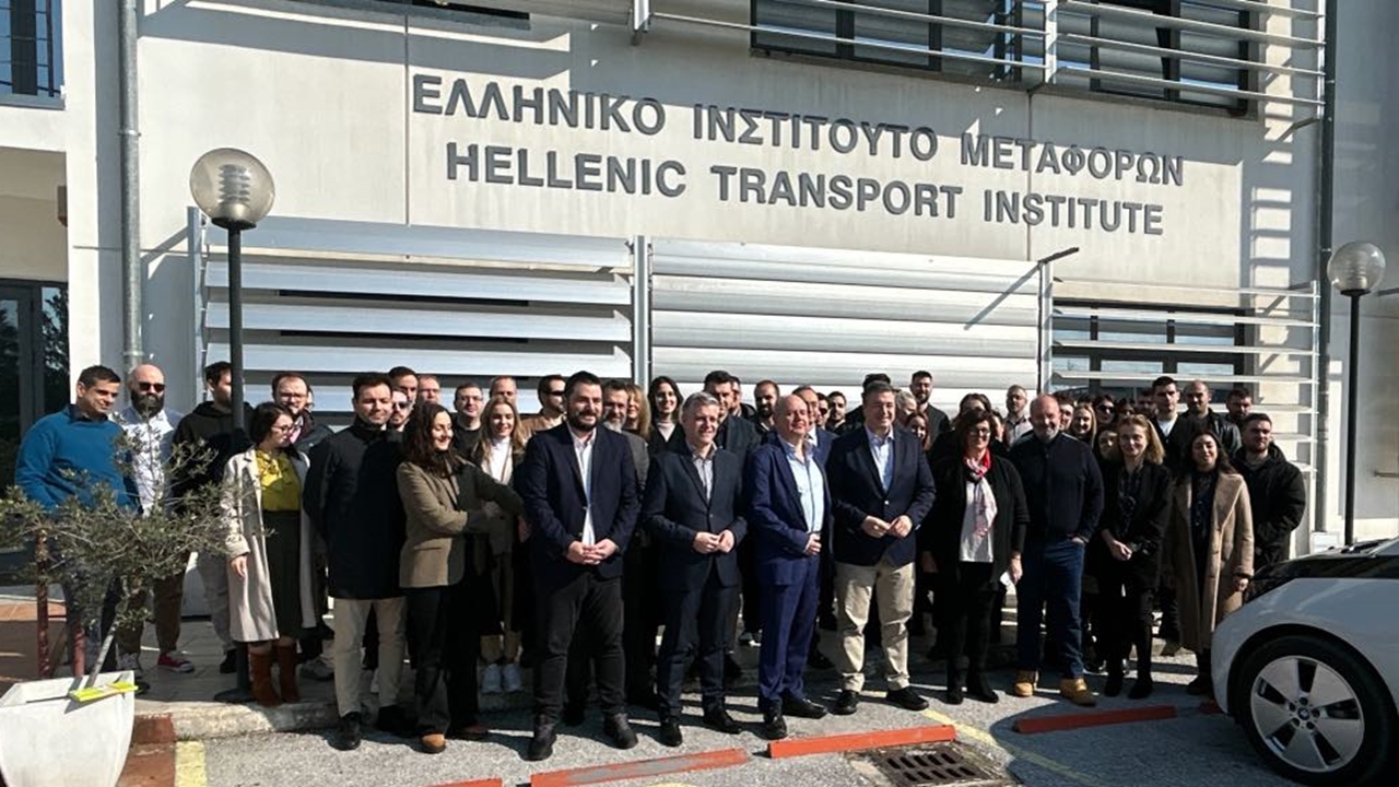 Στο ΙΜΕΤ/ΕΚΕΤΑ ο  Απόστολος Τζιτζικώστας -  Έρχονται ηλεκτρικά...