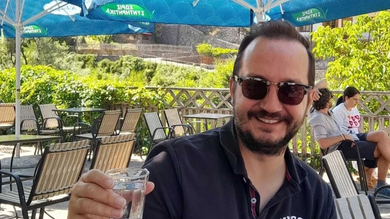 Η ανάρτηση της παραιτηθείσας από τις δικογραφίες για τα Τέμπη...