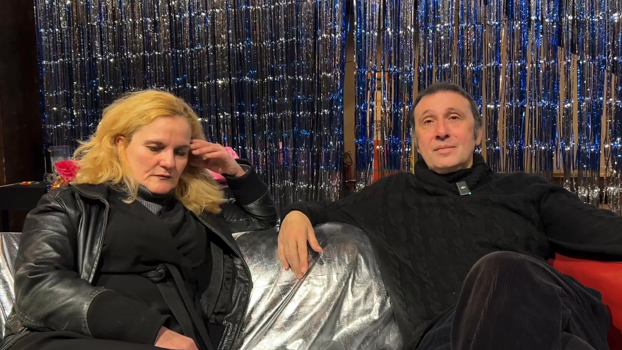 Ο Ρένος Χαραλαμπίδης και η Μαριάννα Κάλμπαρη μιλούν για την «Αποκριάτικη