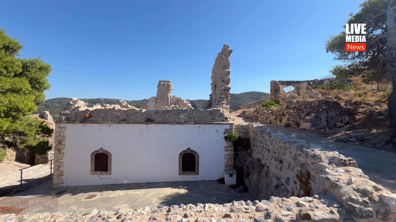 Στο κάστρο της Χώρας Κυθήρων