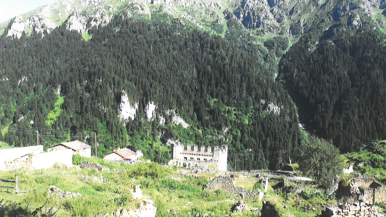 Έκθεση φωτογραφιών και κειμηλίων «Αναστορώ και Αροθυμώ» στο Κέντρο...