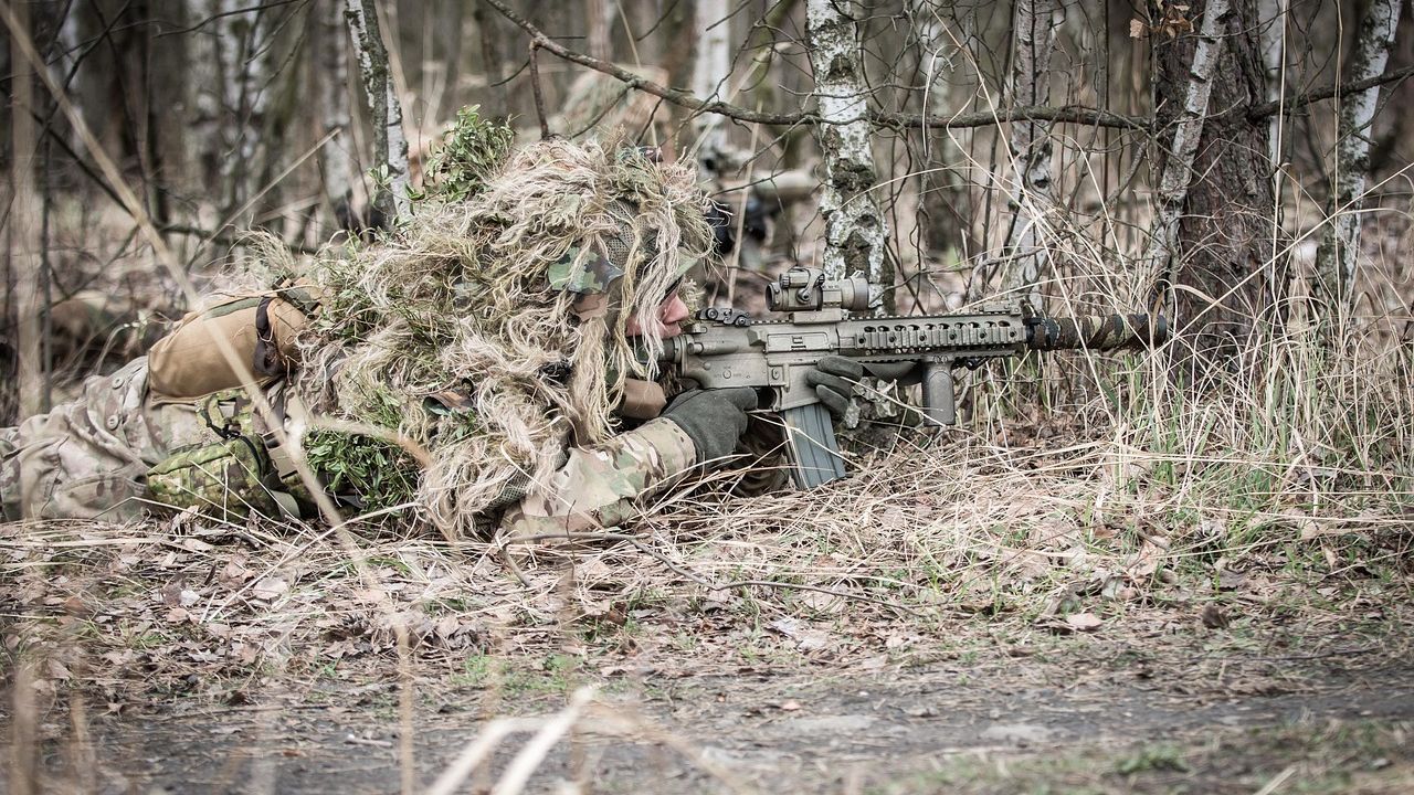 Τύμπανα πολέμου ανάμεσα σε Πακιστάν - Αφγανιστάν: Αεροπορικοί βομβαρδισμοί σε Καμπούλ και Κανταχάρ
