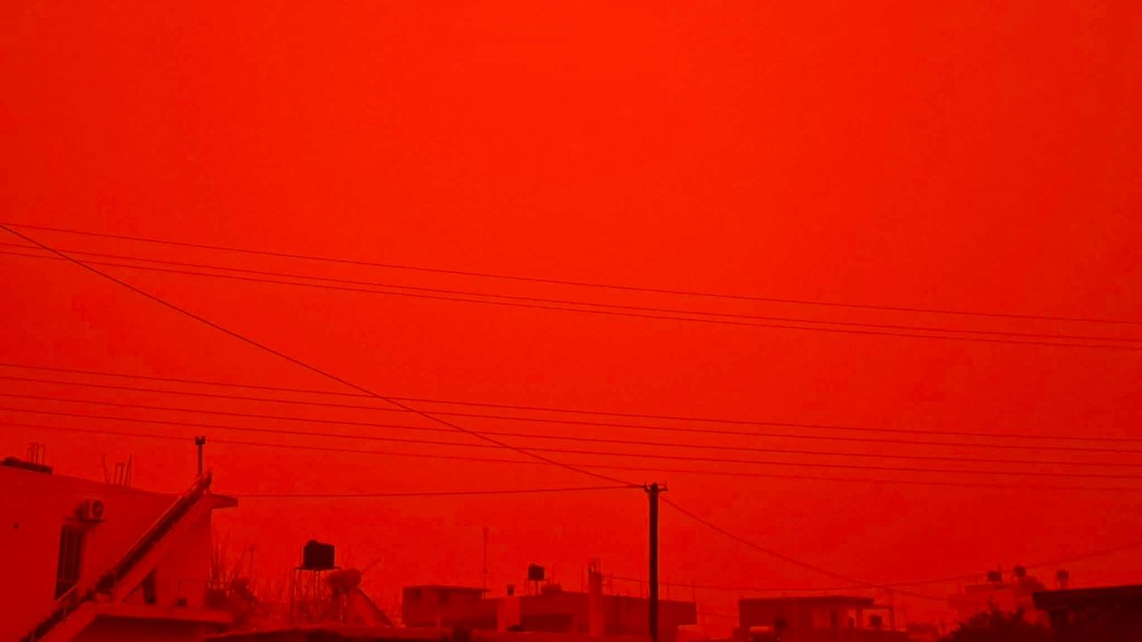 Αφρικανική σκόνη: Γιατί κοκκίνισε ο ουρανός;