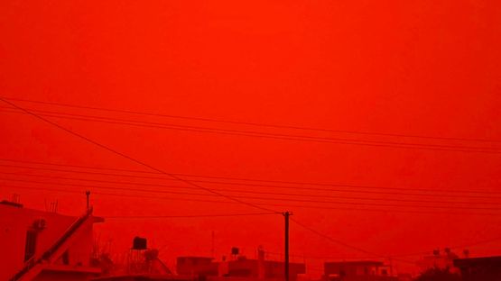 Αφρικανική σκόνη: Γιατί κοκκίνισε ο ουρανός;