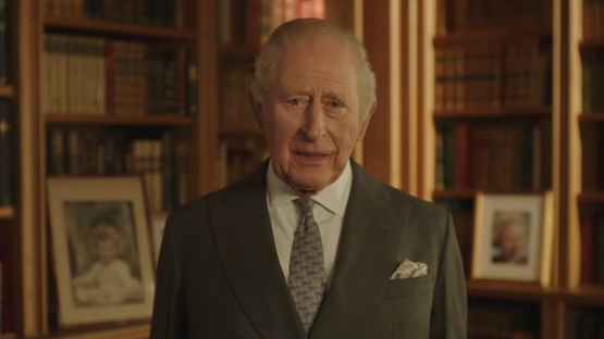 Βασιλιάς Κάρολος για τα 100 χρόνια από τη γέννηση της Βασίλισσας...