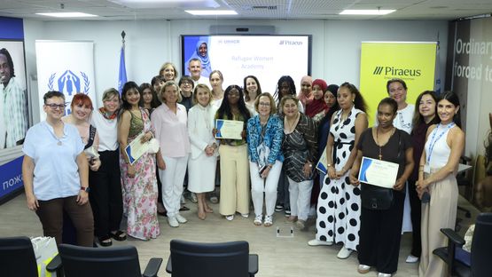 Νέα ξεκινήματα με δύναμη: 30 γυναίκες πρόσφυγες ολοκληρώνουν...