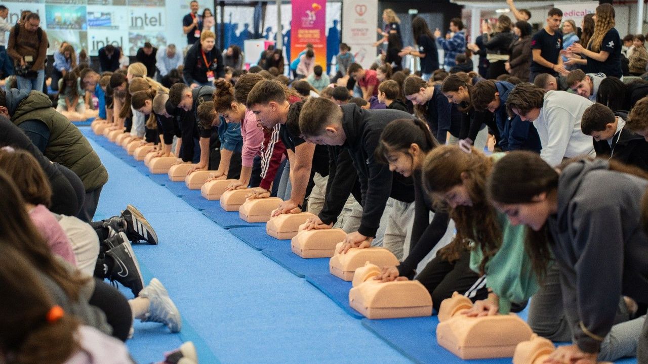 Νέο πανελλήνιο ρεκόρ ΚΑΡΠΑ από το KIDS SAVE LIVES – 16 χρόνια επένδυσης στη γνώση που σώζει ζωές