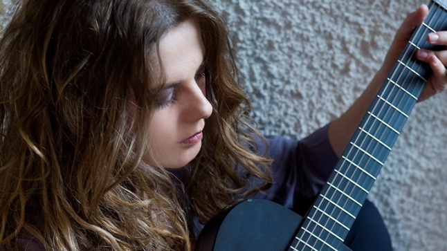 Culture | Η Ελένη Τσαλιγοπούλου στο Love Casual Living