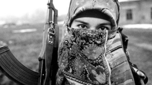 Ποιες είναι οι «μαύρες χήρες» που σκορπούν το θάνατο -Η σκληροτράχηλη...