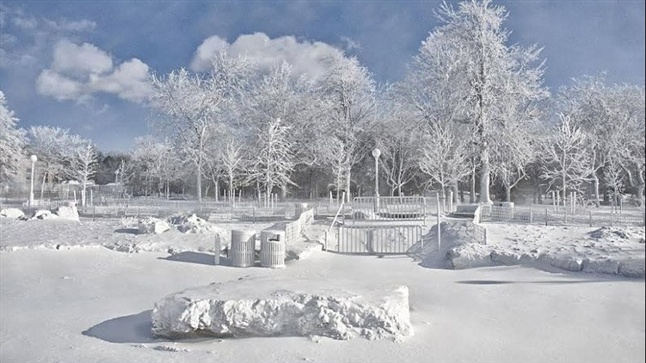 Americans leaving their last breath on the frozen roads; 25 dead...
