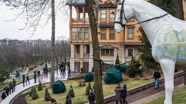 House fit for a tyrant: Protestors storm the sprawling, luxury...