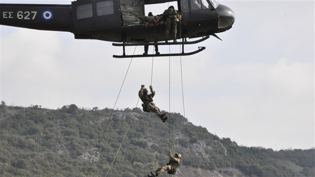 Καταδρομείς εν δράσει! Αποστολή του Livemedia στο ΚΕΑΠ - Ρεντίνα...