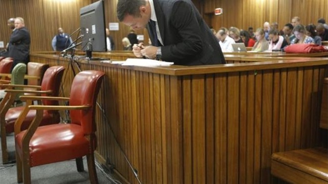 Pistorius lawyers quiz key witness