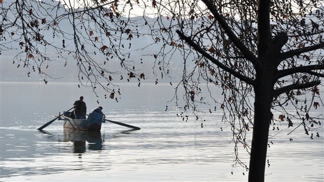 A walk at western Greece's city of Kastoria