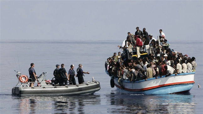 Αγνοούνται δέκα άνθρωποι Στον Πειραιά οι επιζώντες της τραγωδίας...