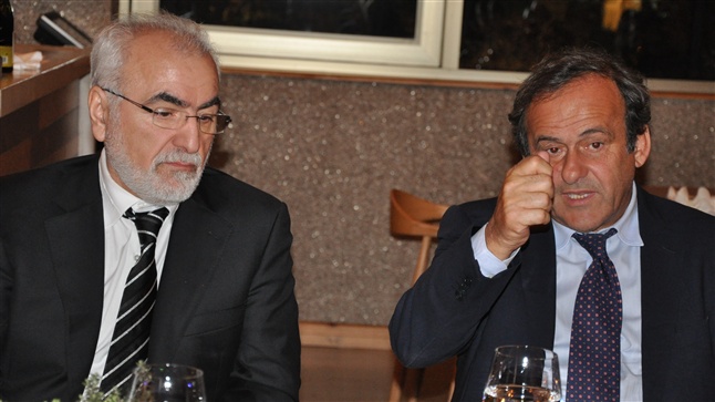 Δείτε τώρα φωτογραφίες από τη συνάντηση του Ιβάν Σαββίδη με τον...